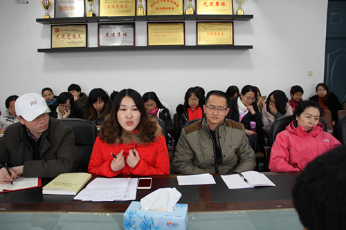 58578ef85dbfe.jpg 2教师发言_副本.jpg